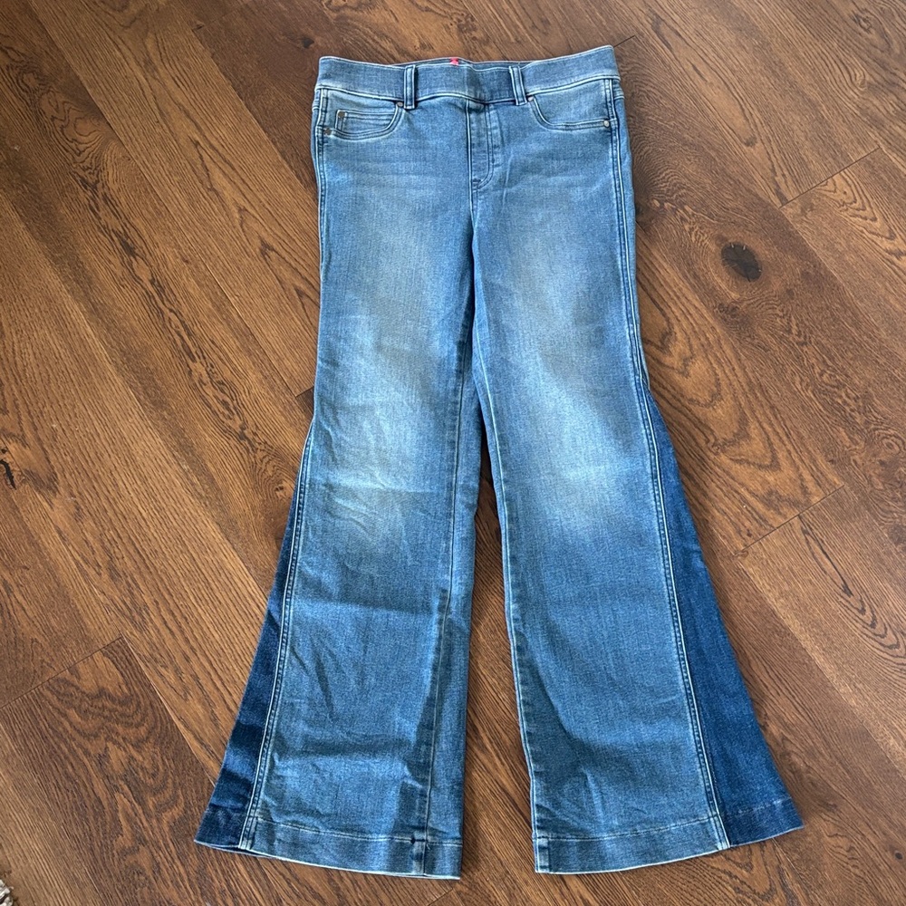 SPANX Flare Jeans (never worn)